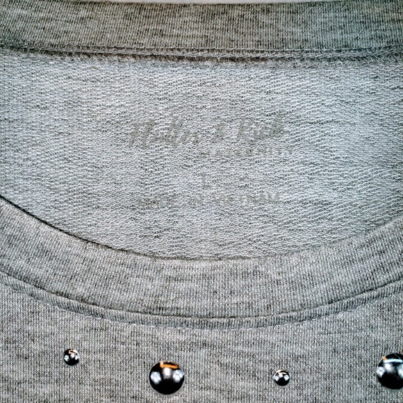 Flutter and Kick Maternity Dress Large - Picture 6 of 8